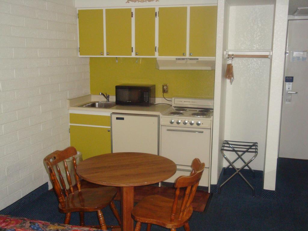 Travelers Inn Lake Havasu Lake Havasu City Chambre photo